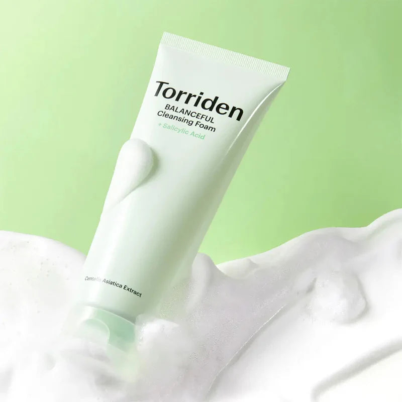 Torriden – Balanceful Cica Pore Cleansing Foam